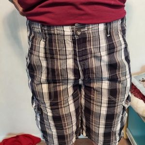 Men's plaid Cargo style shorts